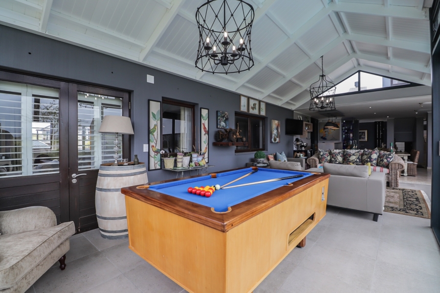 5 Bedroom Property for Sale in Oubaai Western Cape